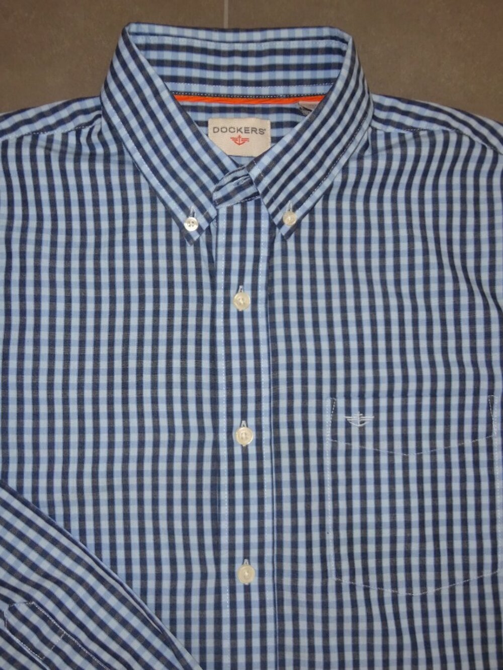 Dockers Blue Gingham Button Down Shirt - Men's Size Medium